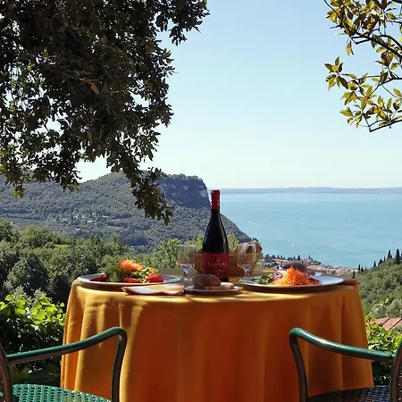 Madrigale Lägenhetshotell Marciaga