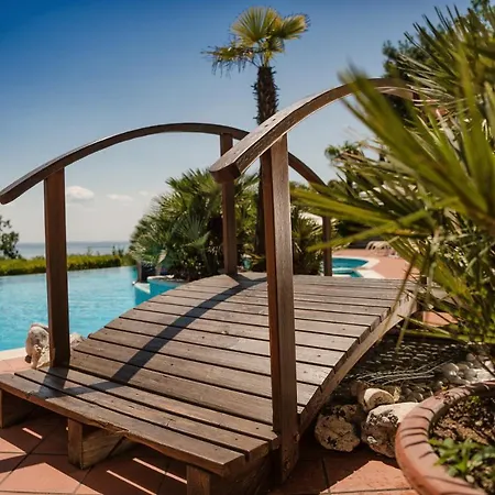 Apart-hotel Madrigale 4*