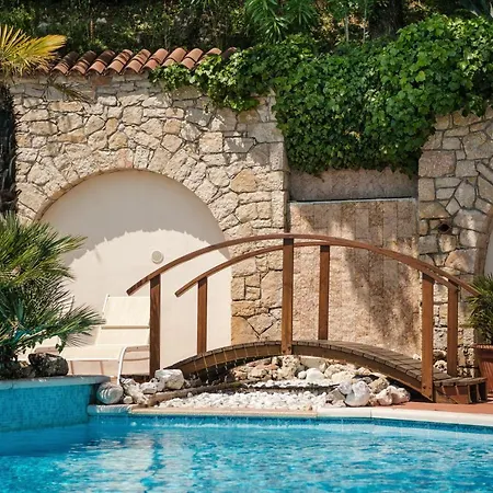 Apart-hotel Madrigale 4*