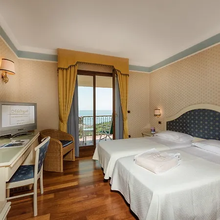 Apart-hotel Madrigale Marciaga
