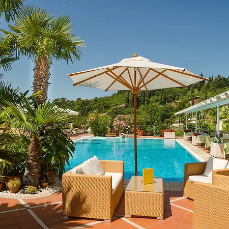 Madrigale Apart-hotel 4*